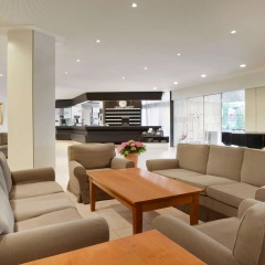 Ramada by Wyndham Nuernberg Parkhotel - Bild 2