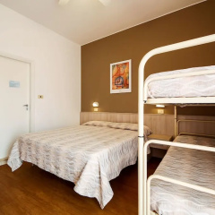 Hotel Susanna thumbnail 3