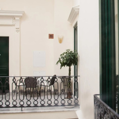 Central Gallery Rooms
