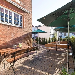 Hotel And Restaurant Zum Roten Tore - Bild 8