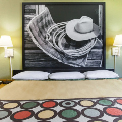 Super 8 by Wyndham Sherman thumbnail 11