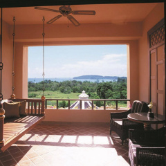 Pavilion Queen's Bay - Bild 6