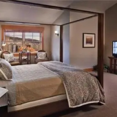 Sunshine Peak Chalet thumbnail 3