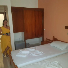 Paradise Hotel thumbnail 6