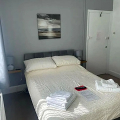 The Saxby Hotel thumbnail 3