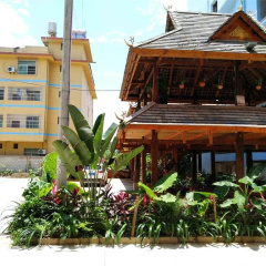 Peacock Princess Hotel thumbnail 12