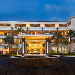 The Seminyak Beach Resort & Spa - Bild 1