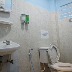 Marina Hut Guest House thumbnail 7