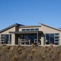 Tekapo Escape thumbnail 1
