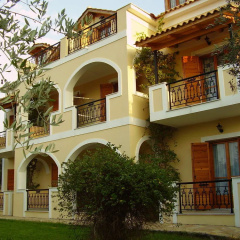 Kavos Psarou Villas thumbnail 1