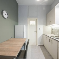 Vibrant Cozy Flat Near the Metro - Bild 5