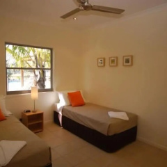 Woodgate Beach Houses thumbnail 15