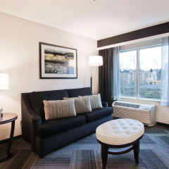 Hampton Inn & Suites Bellevue Downtown-Seattle thumbnail 7