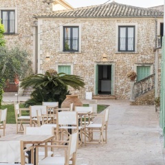 Curolla Petit Hotel - Bild 17