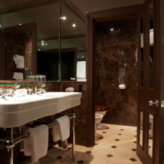 11 Cadogan Gardens and The Apartments thumbnail 9