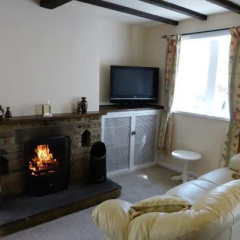 Wood End Cottage thumbnail 3