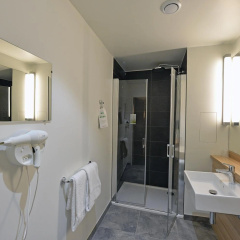 Campanile Paris - Clichy Centre - Bild 9