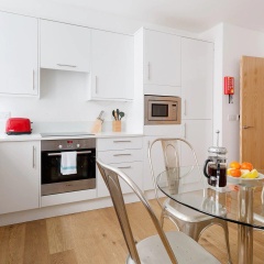 Urban Stay Lovat Lane Apartments - Bild 16