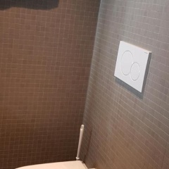 East-West Riverside Hotel - Bild 9