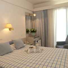 The Park Hotel Piraeus - Bild 3