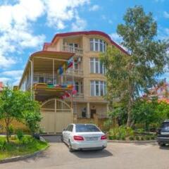 Гостиница Guest House Suzen в Адлере отзывы, цены и фото номеров - забронировать гостиницу Guest House Suzen онлайн Адлер парковка