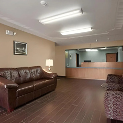 Four Seasons Inn thumbnail 23