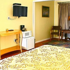 Marble Motel thumbnail 5