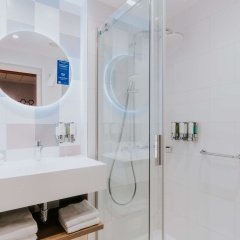 Hampton by Hilton Warsaw Reduta - Bild 9