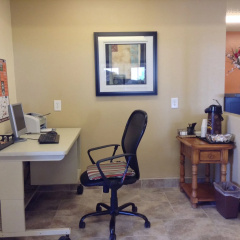 Western Inn & Suites thumbnail 12