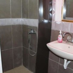 Bunksurfing Hostel in Bayt Sahur, State of Palestine from 84$, photos, reviews - zenhotels.com bathroom photo 2