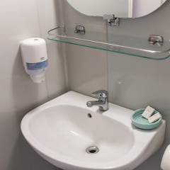 Fortuna Boat Hotel - Bild 8