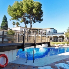 Marbella Views Jacuzzi Cinema Bbq Pool Condo Wifi thumbnail 12