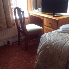The Pines Guest House thumbnail 4