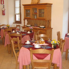 Taxus Hostel thumbnail 5