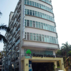 Sunny Holiday Hotel thumbnail 40