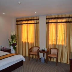 Wudangshan Yinjie Holiday Hotel thumbnail 2