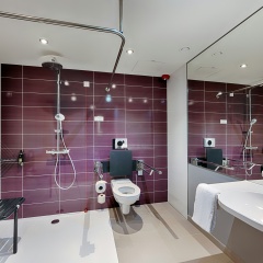 Premier Inn Regensburg City Centre - Bild 8