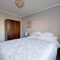 3 Bed Renovated Bungalow - 3 car or RV pkg - Garden in Southampton, United Kingdom from 327$, photos, reviews - zenhotels.com photo 8