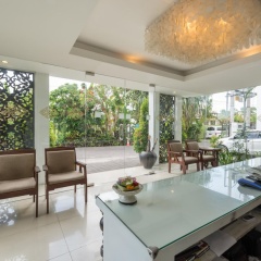 The Kanjeng Suites Villas Seminyak - Bild 29