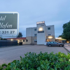 Hotel am Hafen - Bild 1