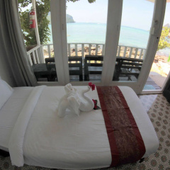Phi Phi Cozy Seafront Resort - Bild 7