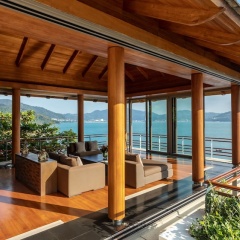 Villa Chelay - Luxury Waterfront Villa - Bild 8