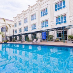 Erawan Phangnga Hotel, Natai Beach - Bild 10