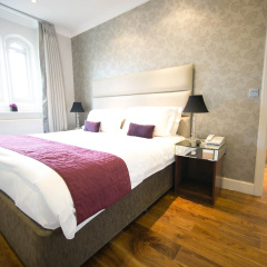 The Pillar Hotel thumbnail 3