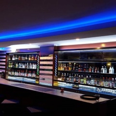 Comet De Luxe Hotel - Bild 11