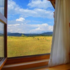 2 Bedroom Holiday Chalet With Views + Log Fire in Zabljak, Montenegro from 97$, photos, reviews - zenhotels.com guestroom
