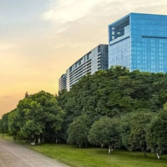 The Azure Qiantang, a Luxury Collection Hotel, Hangzhou thumbnail 1