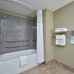 Отель Quality Inn & Suites Near Fairgrounds Ybor City США, Тампа - отзывы, цены и фото номеров - забронировать отель Quality Inn & Suites Near Fairgrounds Ybor City онлайн фото 30