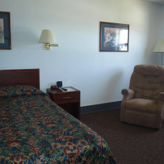 Yellowstone River Inn thumbnail 12
