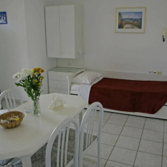 Elite Apartments thumbnail 1